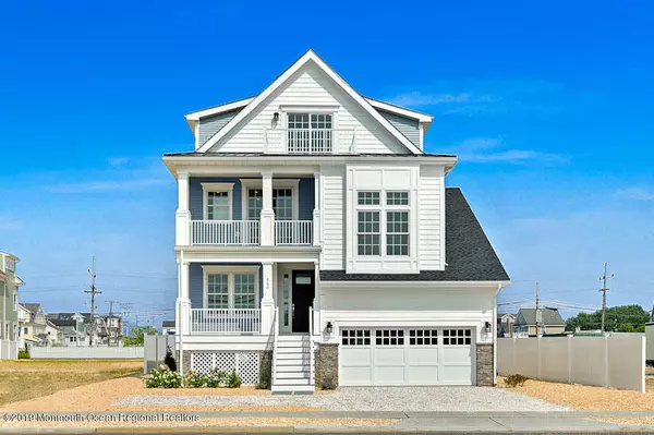 Mantoloking, NJ 08738,215 7th Avenue