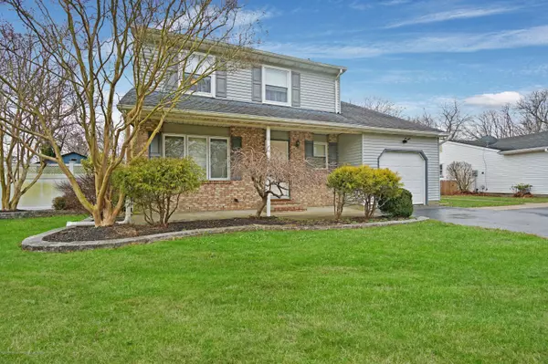 Howell, NJ 07731,16 Virginia Drive