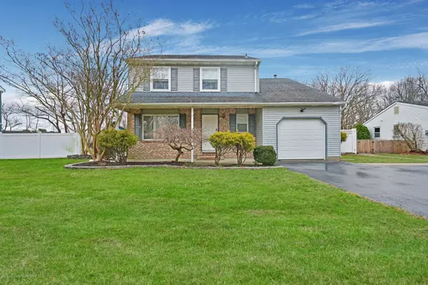 Howell, NJ 07731,16 Virginia Drive