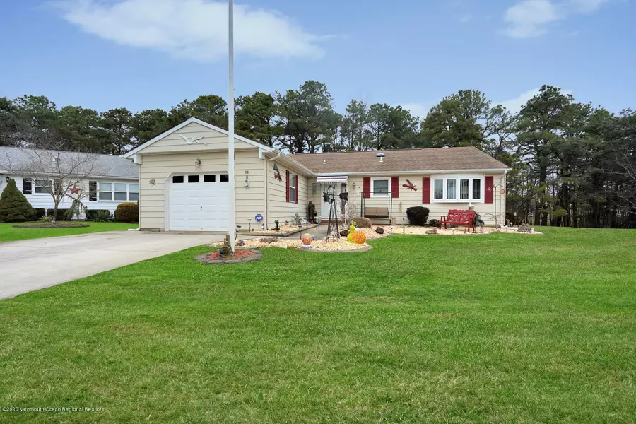 14 Point Blanche Court, Toms River, NJ 08757