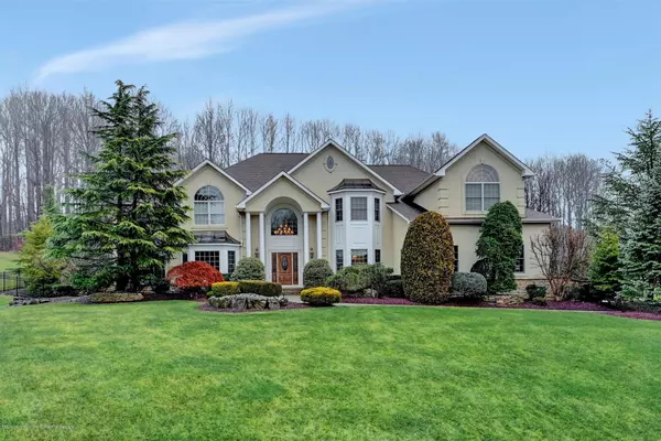 20 Winchester Lane, Holmdel, NJ 07733