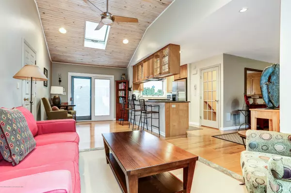 Sea Girt, NJ 08750,2168 Terrace Place