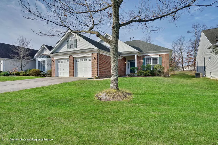 4 Barton Creek Road, Jackson, NJ 08527