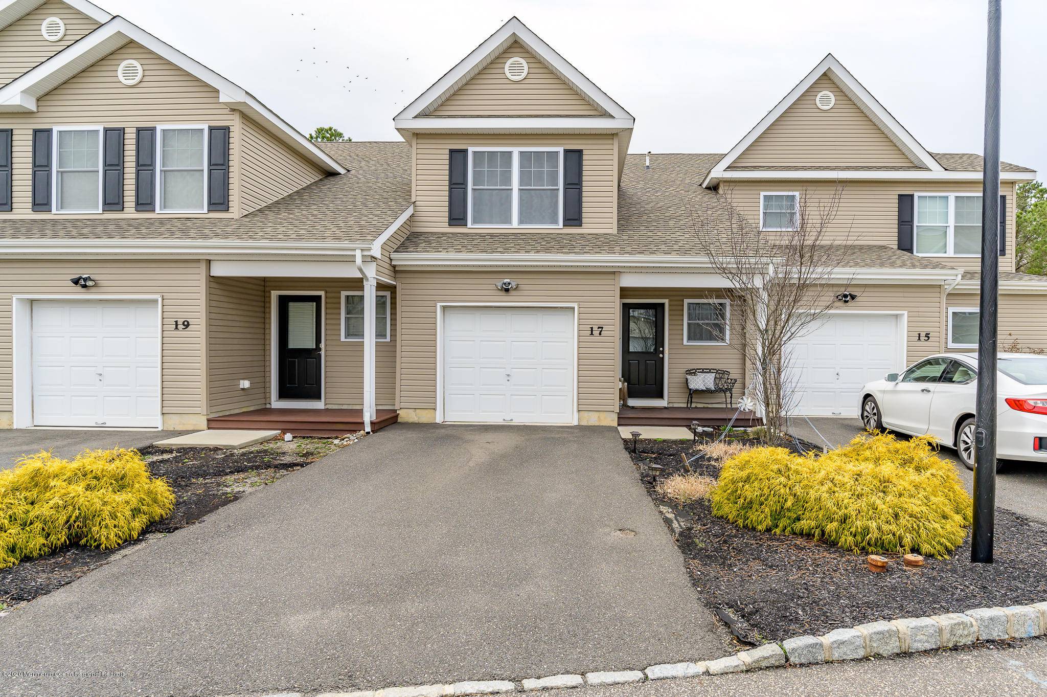 17 Wiley Way, Toms River, NJ 08757