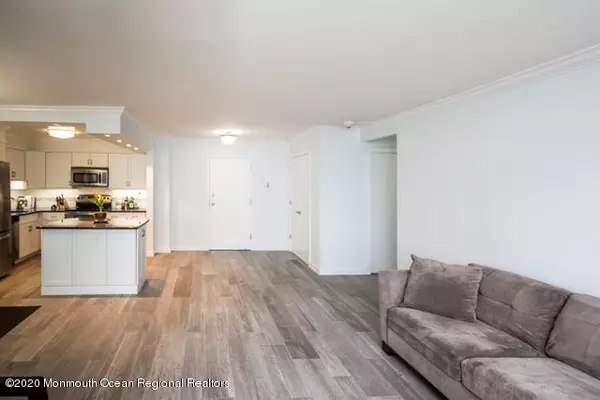 Highlands, NJ 07732,1 Scenic Drive #808