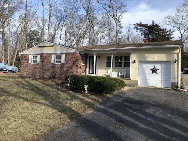 4 Walter Drive, Jackson, NJ 08527