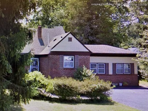 35 Little Silver Parkway, Little Silver, NJ 07739