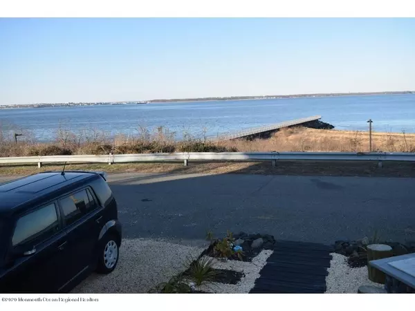 Laurence Harbor, NJ 08879,113 Shoreland Circle