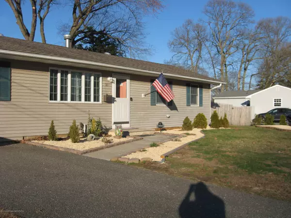 Bayville, NJ 08721,33 Dockage Road