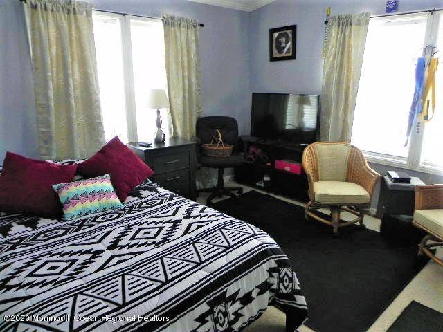 Whiting, NJ 08759,13 Pigeon Court