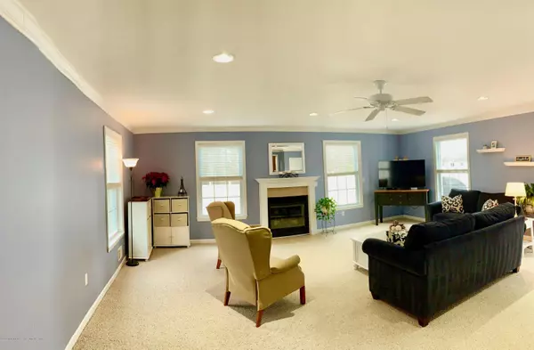 Lanoka Harbor, NJ 08734,817 Bunnell Street