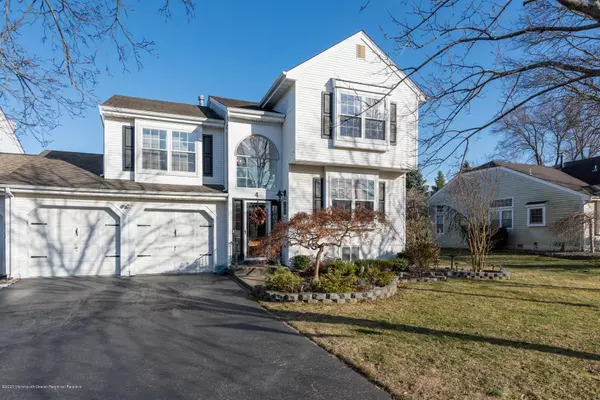 Middletown, NJ 07748,4 Hunters Pointe