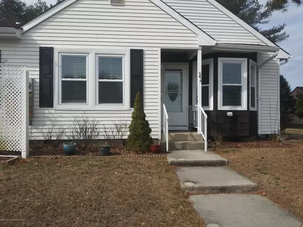 Whiting, NJ 08759,5 Berkeley Street #64