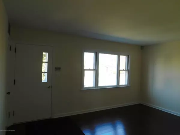 Spring Lake Heights, NJ 07762,923 Woodcrest Drive