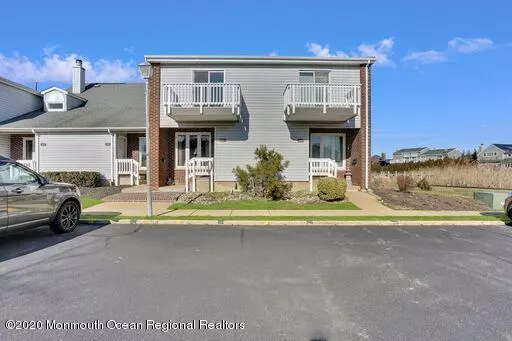 Monmouth Beach, NJ 07750,25 Meadow Avenue #17