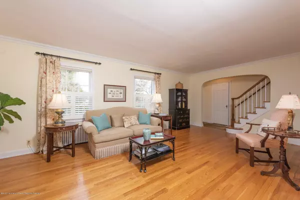 Red Bank, NJ 07701,73 Pinckney Road