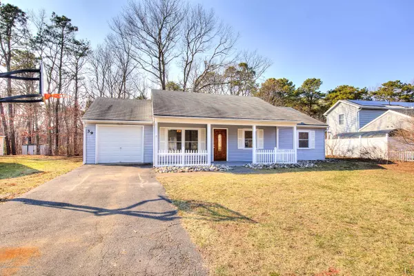 39 Chestnut Way Circle, Barnegat, NJ 08005