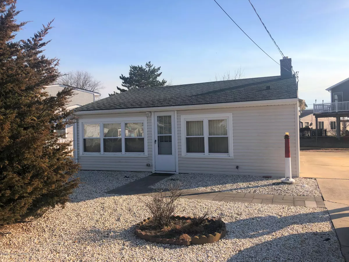 Forked River, NJ 08731,1405 Beach Boulevard