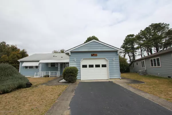 Toms River, NJ 08757,17 La Combe Terrace