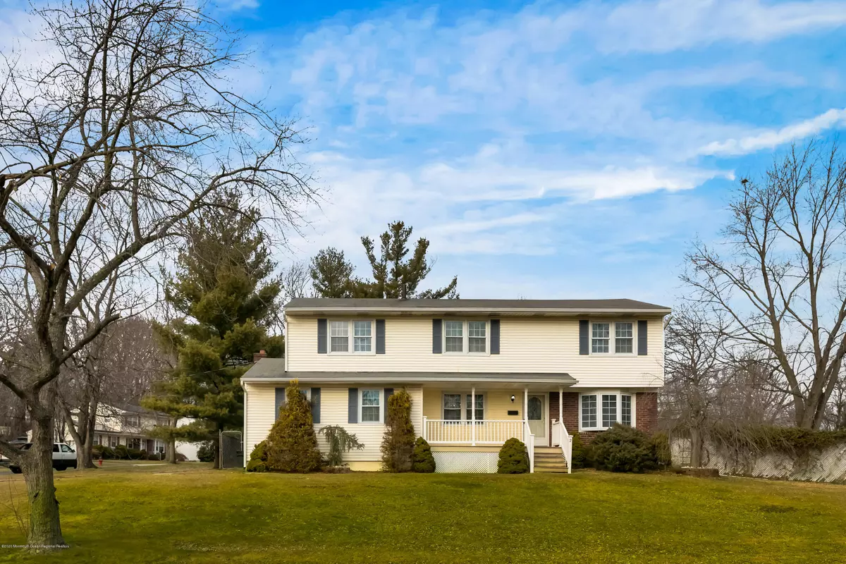 Matawan, NJ 07747,2 Fawn Drive