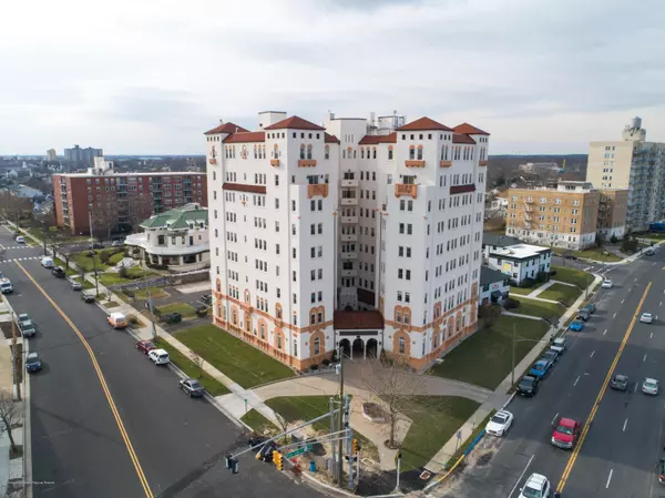 Asbury Park, NJ 07712,400 Deal Lake Drive #3D