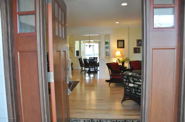 Lanoka Harbor, NJ 08734,1317 Laurel Boulevard