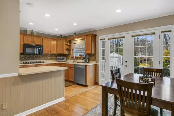 Little Silver, NJ 07739,71 Laurel Drive