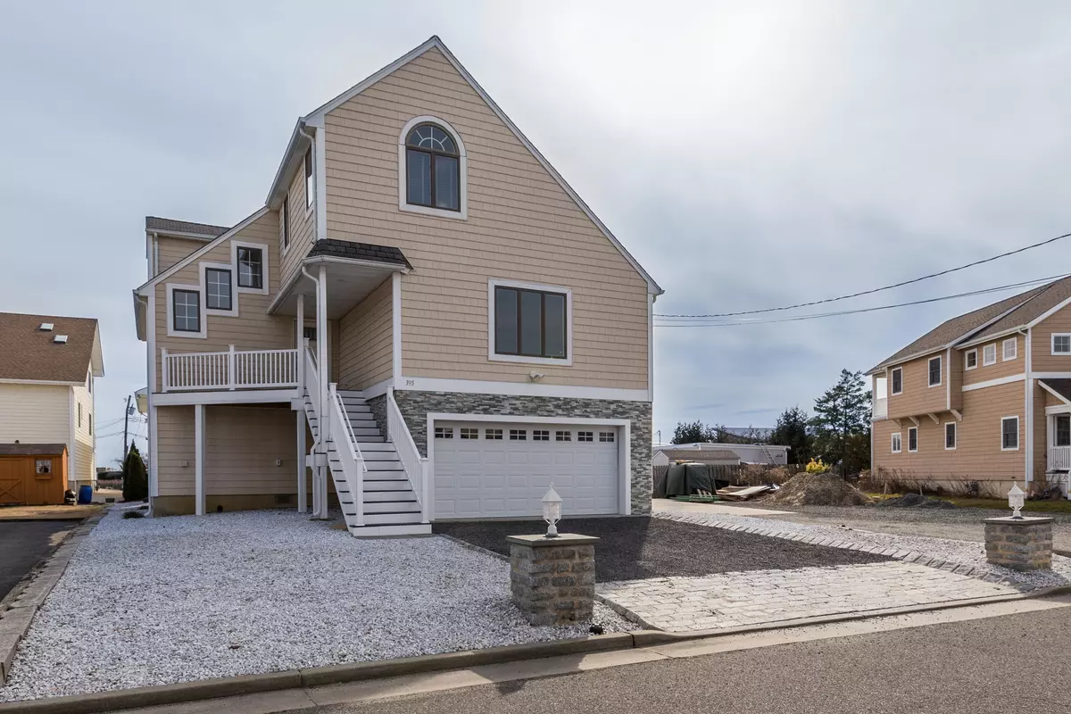 Manasquan, NJ 08736,395 River Place