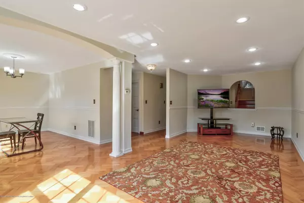 Marlboro, NJ 07746,10 Kinglet Avenue