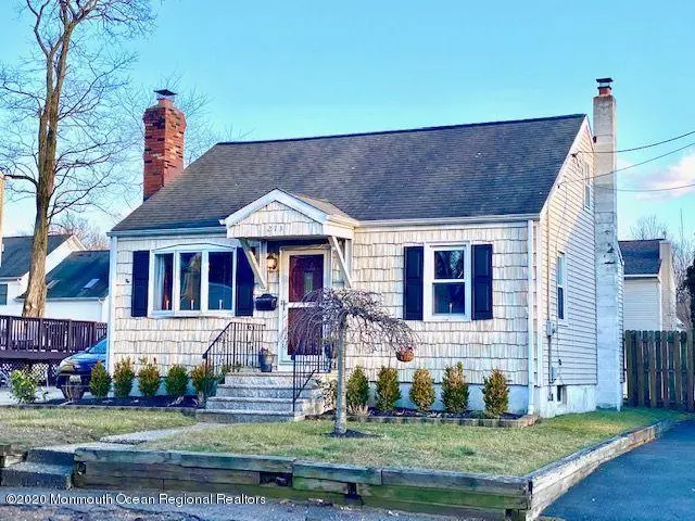 Spotswood, NJ 08884,273 Manalapan Road