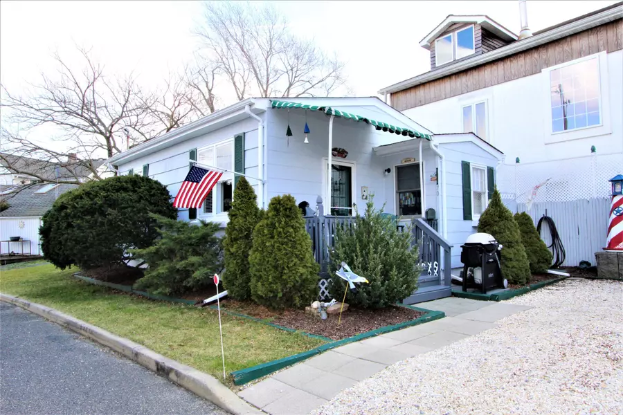 70 E Front Street, Keyport, NJ 07735