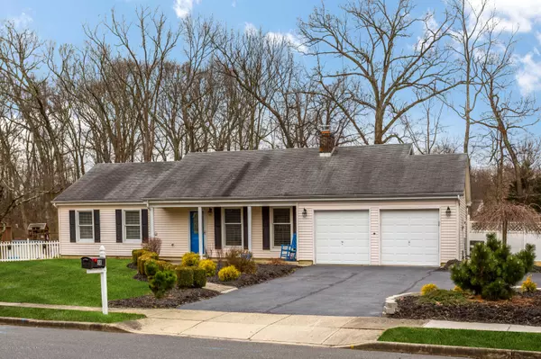 Jackson, NJ 08527,88 Susan Drive