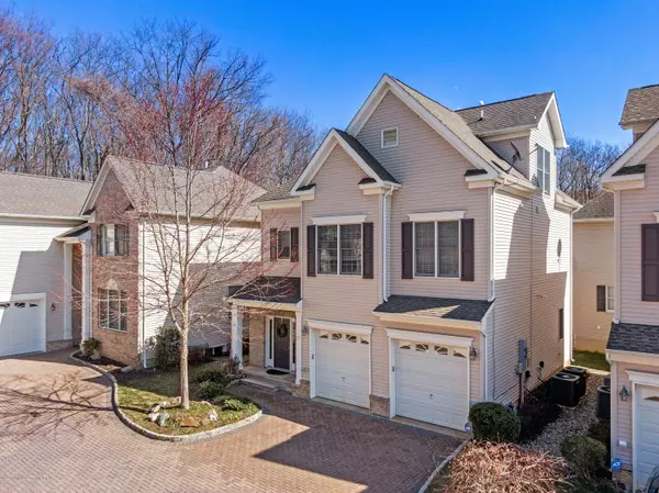 Atlantic Highlands, NJ 07716,20 Brianna Court