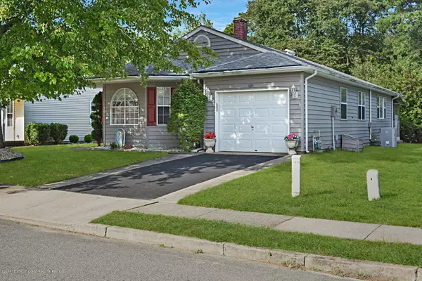 Toms River, NJ 08757,54 Paradise Boulevard