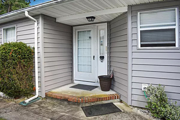 Toms River, NJ 08757,54 Paradise Boulevard