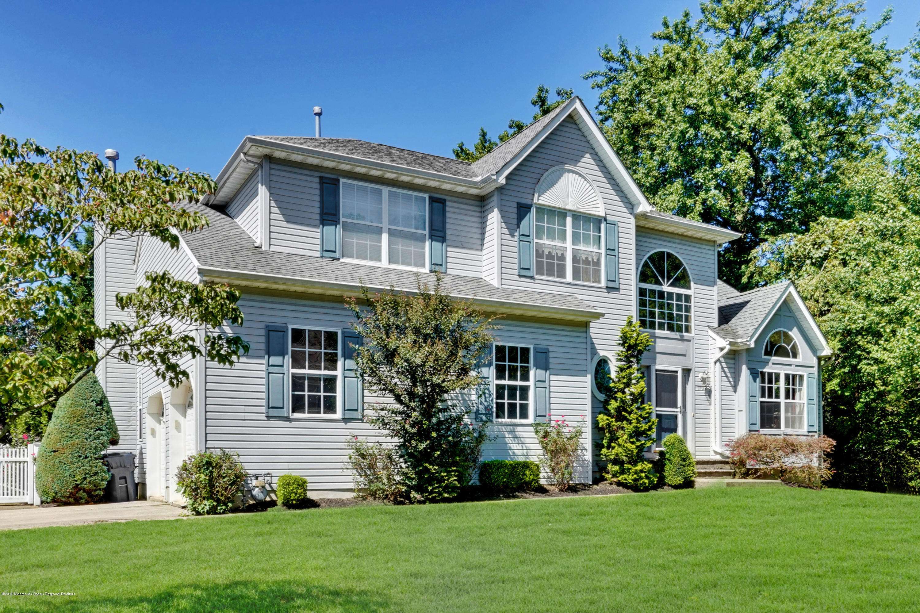 1702 Finderne Street, Oakhurst, NJ 07755