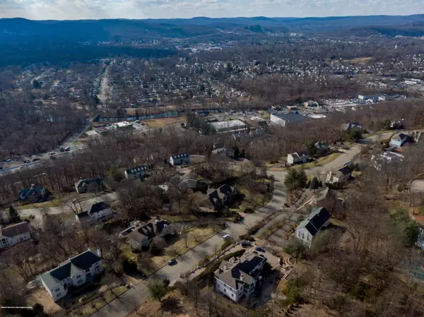 Wayne, NJ 07470,6 Vizcaya Court