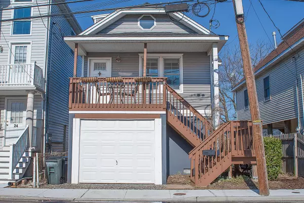 22 Cornwall Street, Highlands, NJ 07732