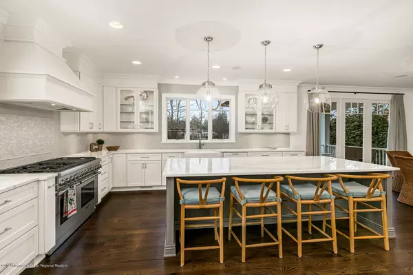 Rumson, NJ 07760,9 Wardell Avenue