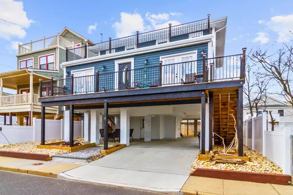 Highlands, NJ 07732,14 Huddy Avenue