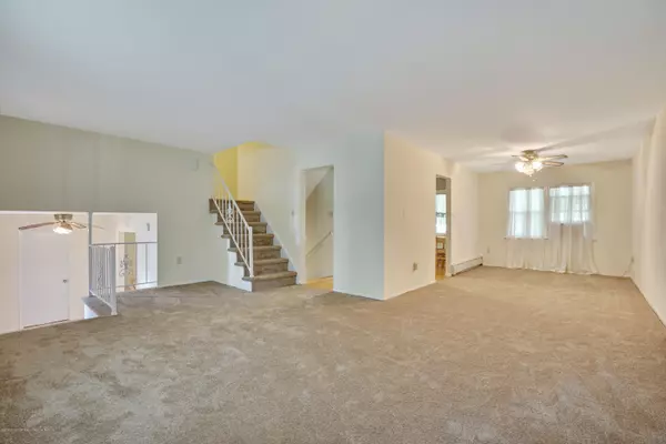 Lanoka Harbor, NJ 08734,505 Oak Hill Court