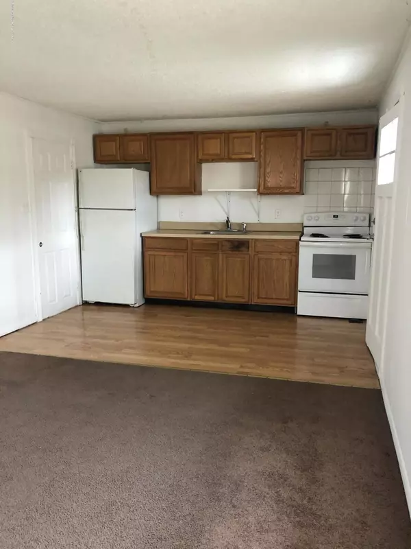 Lanoka Harbor, NJ 08734,811 N Main Street