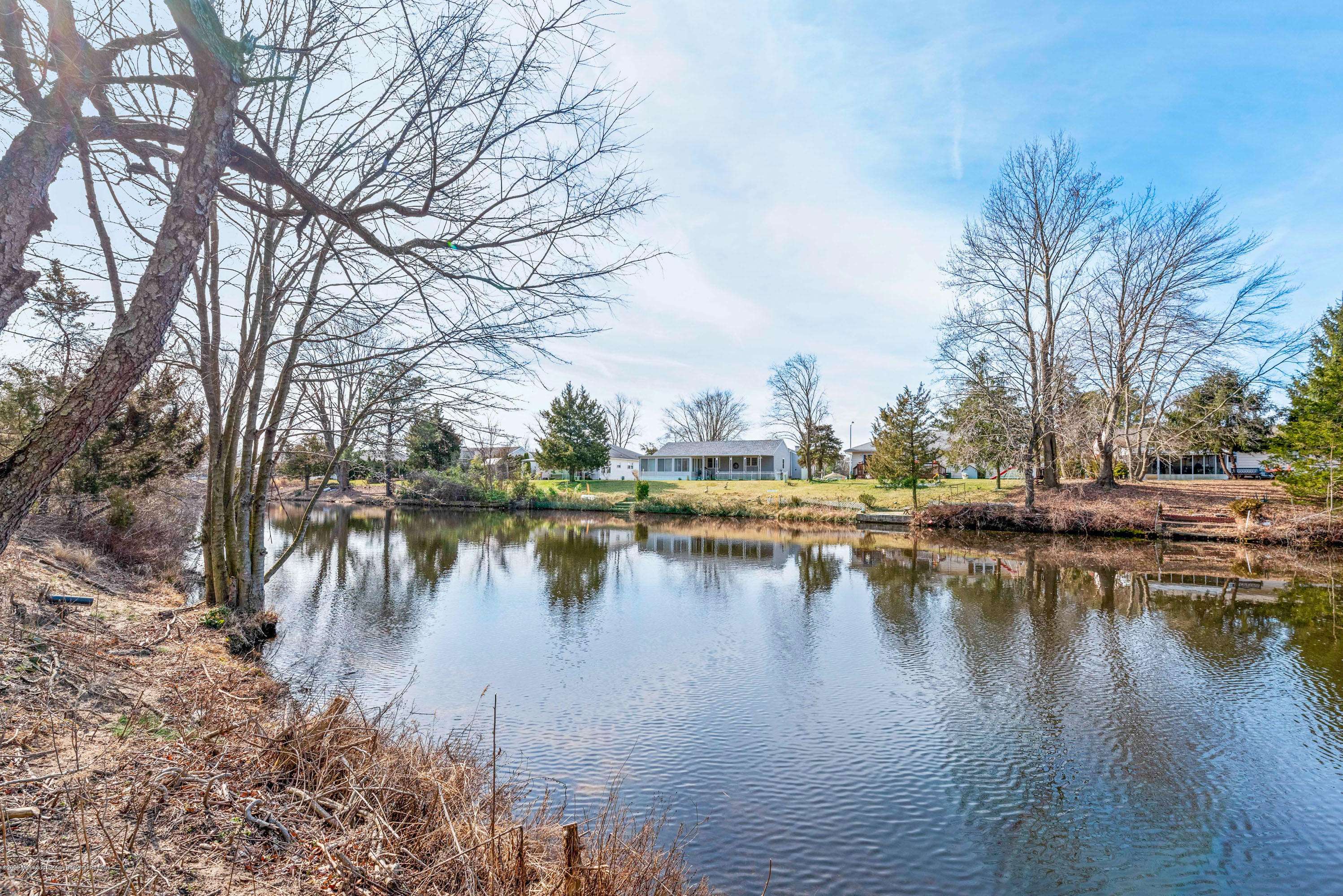 68 Grenada Street, Toms River, NJ 08757