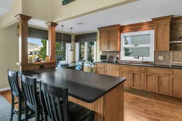 Mantoloking, NJ 08738,282 Curtis Point Drive