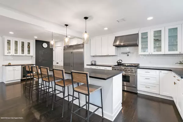 Rumson, NJ 07760,36 1st Street