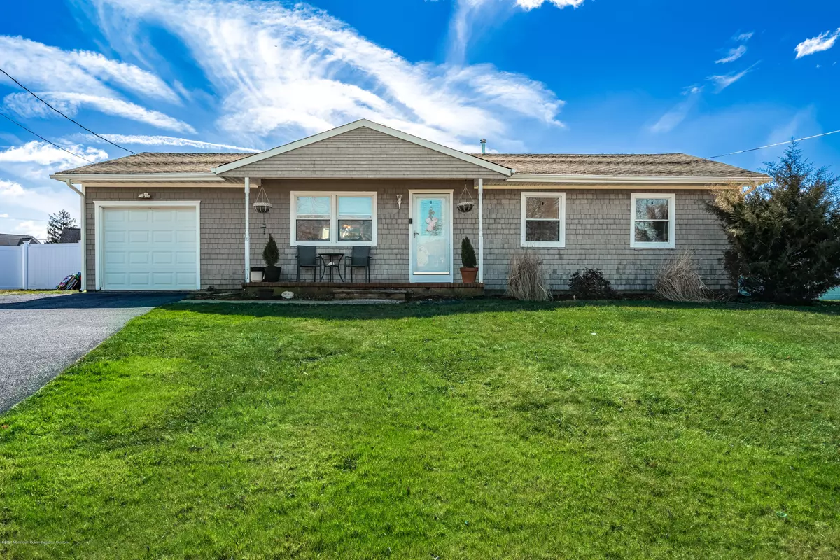 Forked River, NJ 08731,1011 E Panama Court