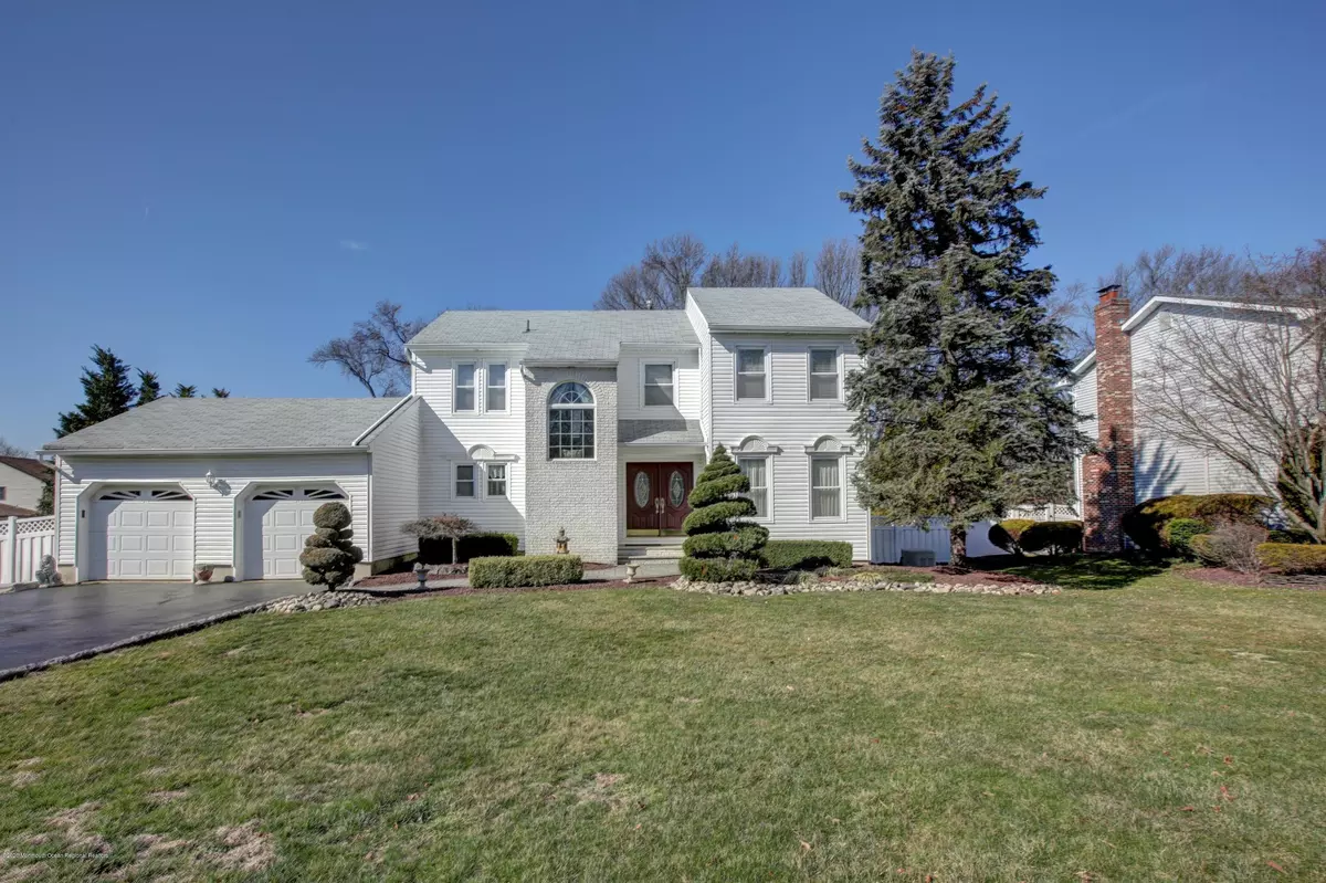 Manalapan, NJ 07726,9 Brookwood Lane