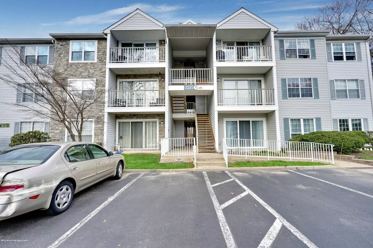 Hamilton, NJ 08619,76 Willow Court