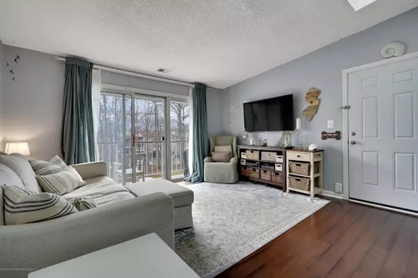 Hamilton, NJ 08619,76 Willow Court