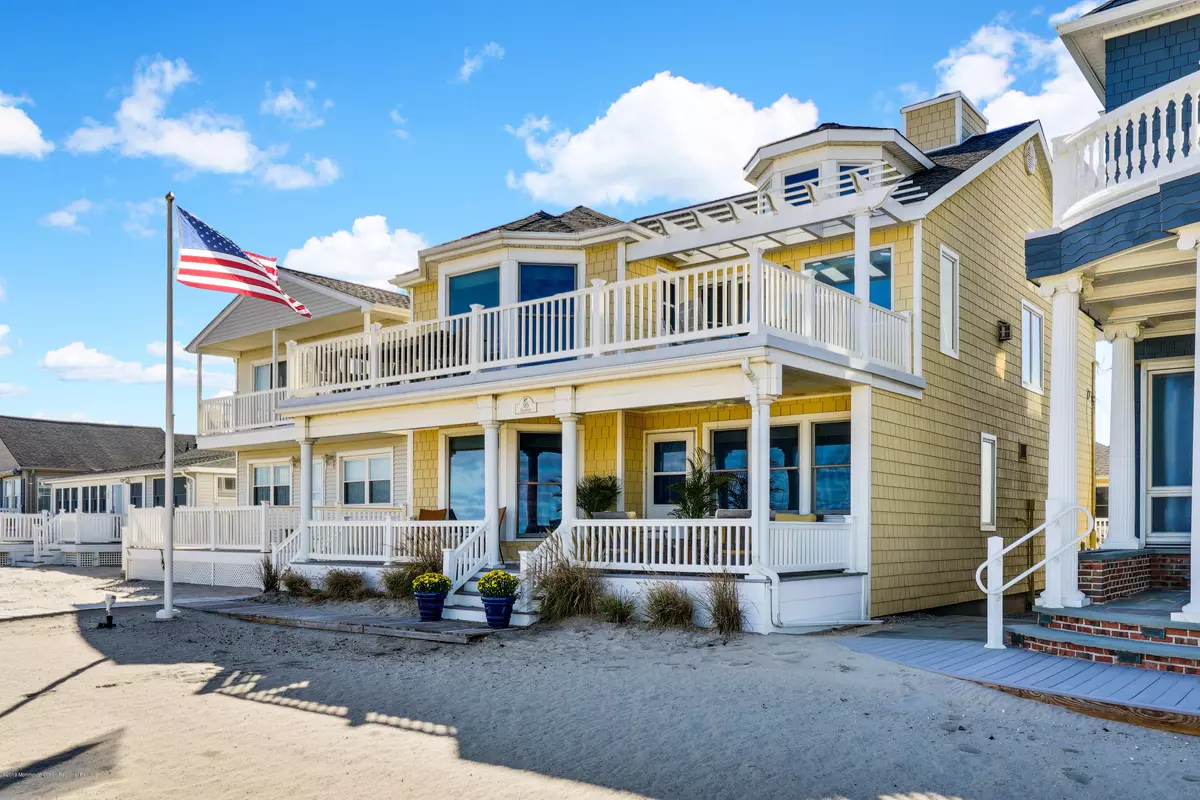 Manasquan, NJ 08736,385 Beach Front